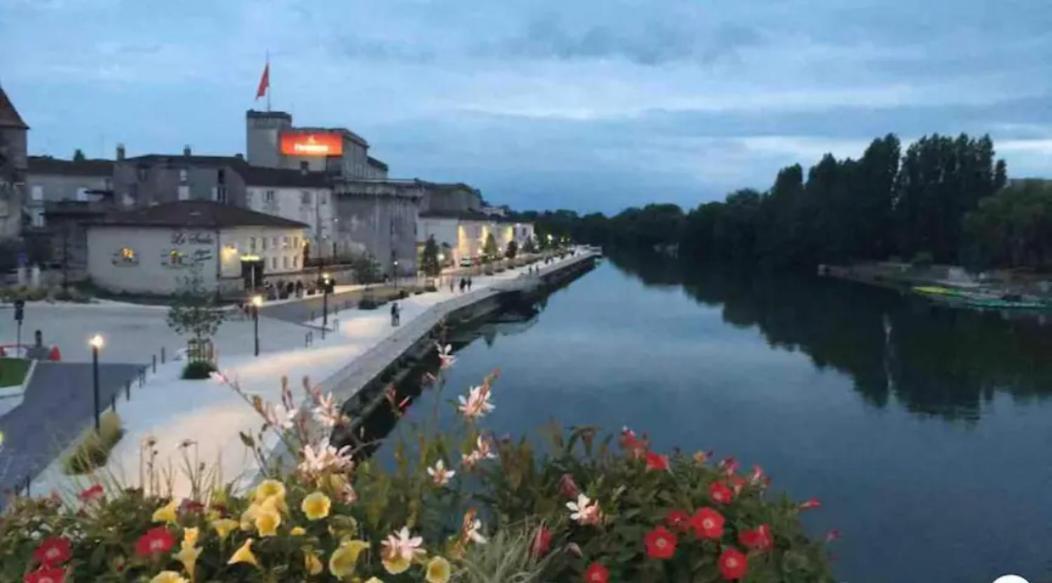 Le Charmant # Coeur De Cognac # Courette Exterior foto