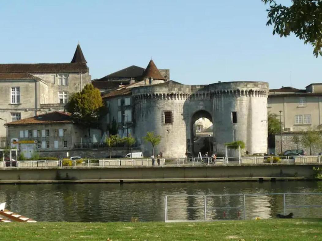 Le Charmant # Coeur De Cognac # Courette Exterior foto